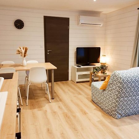 Chalet Bois Cosy Et Chaleureux Lignieres  ภายนอก รูปภาพ